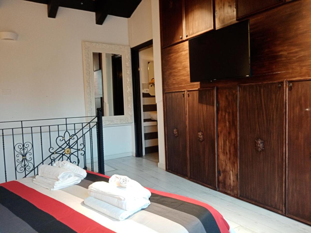 Einaudi 56 Guest House Cagliari Exterior foto